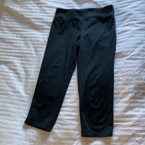 Capri- length Champion leggings.